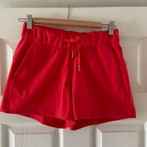 Lululemon Stroll at Sundown shorts